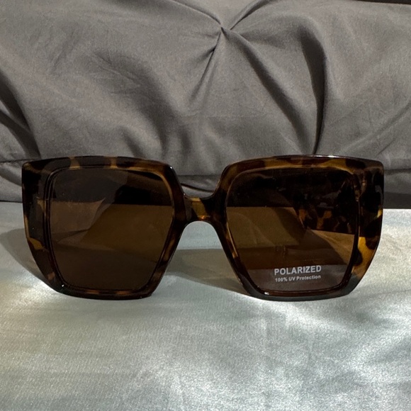 Tortoise Shell Sunglasses - Picture 2 of 4